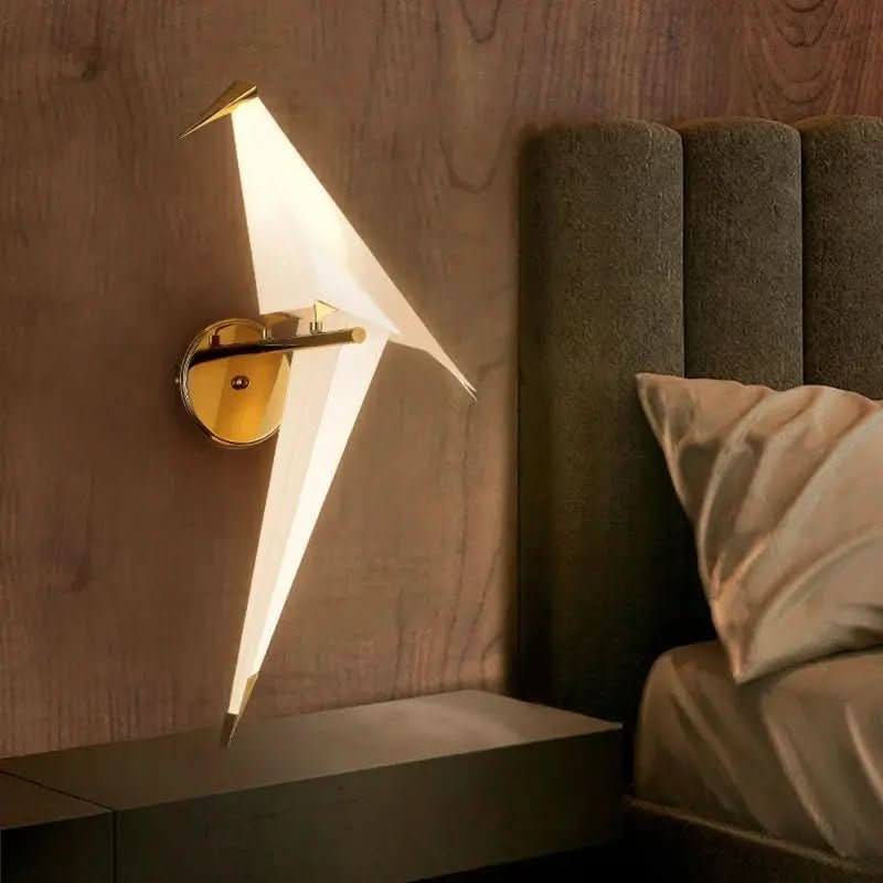 Arandela Dourada Parede Interna Origami – Estilo Contemporâneo e Iluminação Aconchegante - Morada Serena