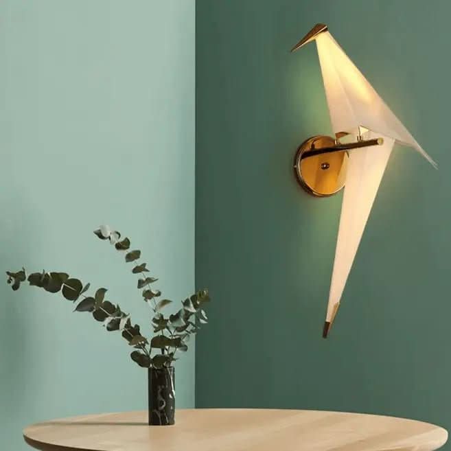 Arandela Dourada Parede Interna Origami – Estilo Contemporâneo e Iluminação Aconchegante - Morada Serena
