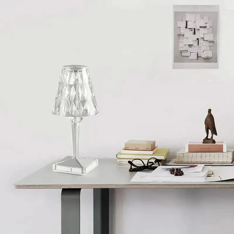 Luminária de Mesa Sem Fio 3 em 1 - Morada Serena