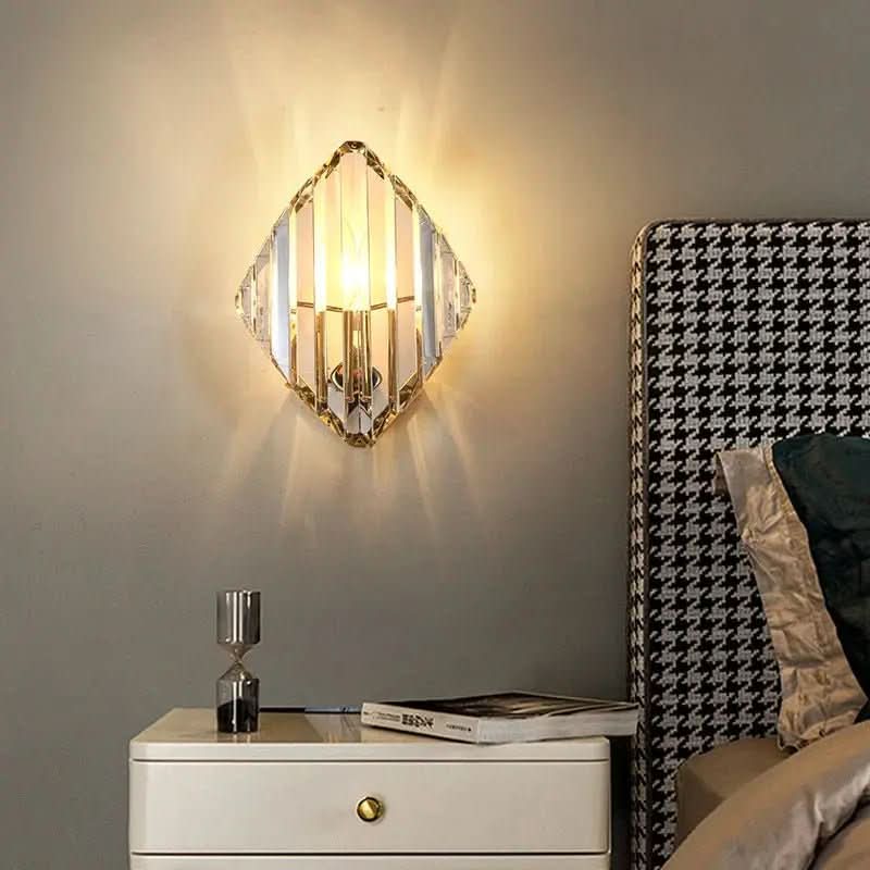 Luminária de Parede Moderna Com Cristais em Forma de Diamante: Elegância e Sofisticação para Sua Casa - Morada Serena