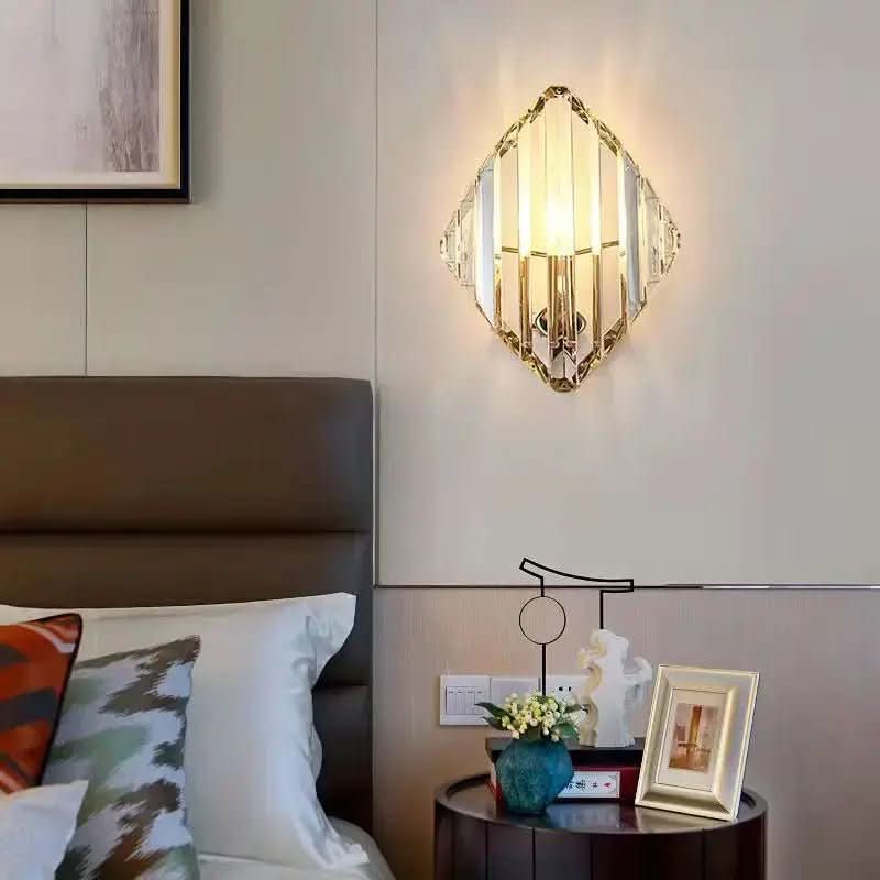 Luminária de Parede Moderna Com Cristais em Forma de Diamante: Elegância e Sofisticação para Sua Casa - Morada Serena