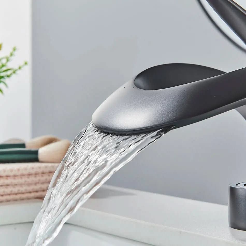 Torneira Para Banheiro Monocomando AquaElite – Tecnologia e Elegância - Morada Serena