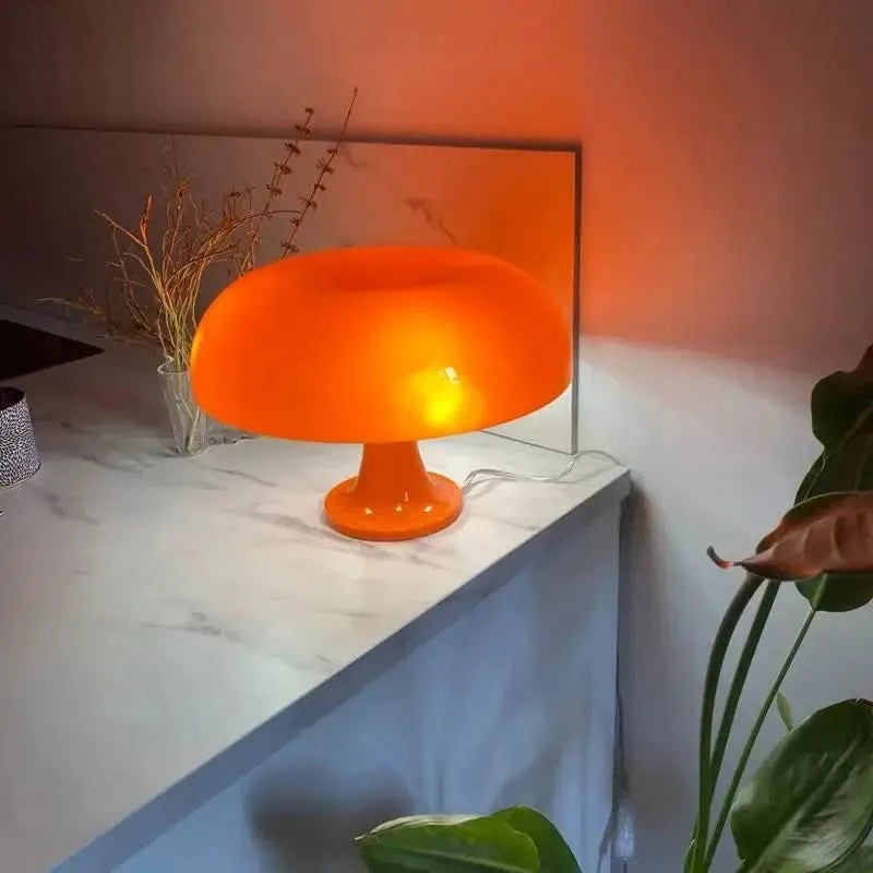 Luminária de Mesa Cogumelo Laranja - Ilumine Seu Ambiente com Estilo - Morada Serena