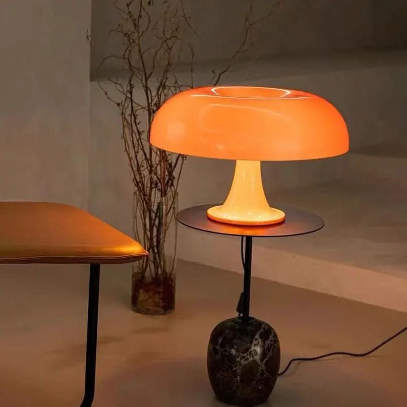 Luminária de Mesa Cogumelo Laranja - Ilumine Seu Ambiente com Estilo - Morada Serena