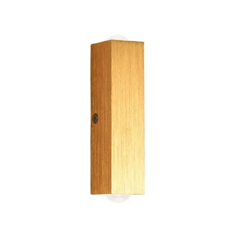 Arandela de Parede Externa Dourada - Iluminação Sofisticada para Áreas Externas - Morada Serena