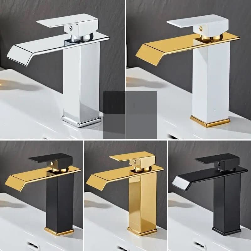 Torneira Banheiro Monocomando Cascata Preta Dourada Bica Baixa Quadrada - Morada Serena