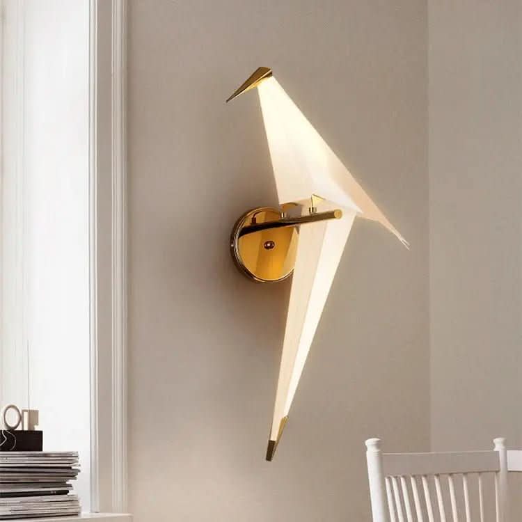 Arandela Dourada Parede Interna Origami – Estilo Contemporâneo e Iluminação Aconchegante - Morada Serena