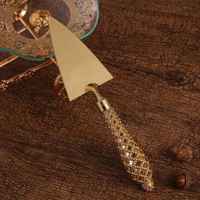 Conjunto Espátula Para Bolo e Faca Dourada - Morada Serena