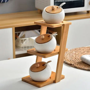 Conjuntos de Porta Temperos de Cerâmica e Base de Bambu - Organize sua Cozinha com Estilo - Morada Serena