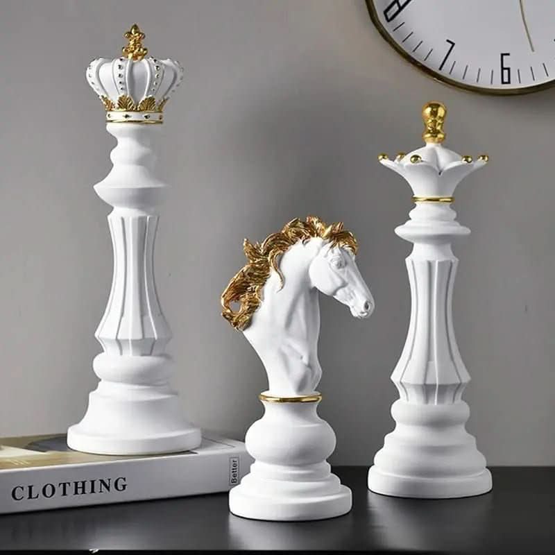 Estatueta Decorativa Para Mesa Peças de Xadrez em Resina | Toque Sofisticado e Elegante para Sua Casa - Morada Serena