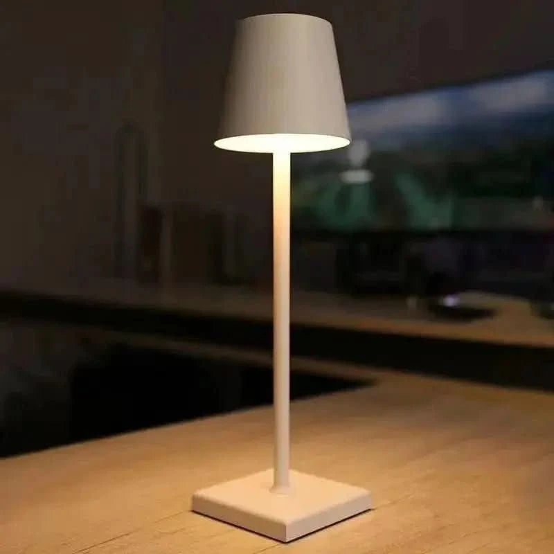 Luminária de Mesa Luminária Sem Fio Dimerizável – Modernidade com Controle de Luz - Morada Serena