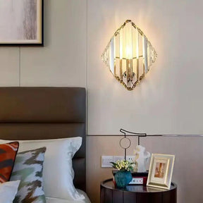 Luminária de Parede Moderna Com Cristais em Forma de Diamante: Elegância e Sofisticação para Sua Casa - Morada Serena