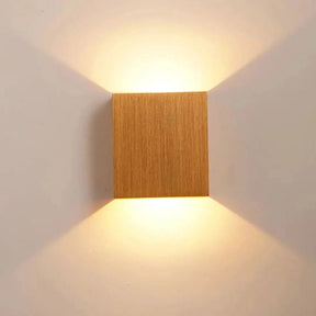 Arandela Externa Royal à Prova D’água – Iluminação Elegante para Áreas Externas - Morada Serena